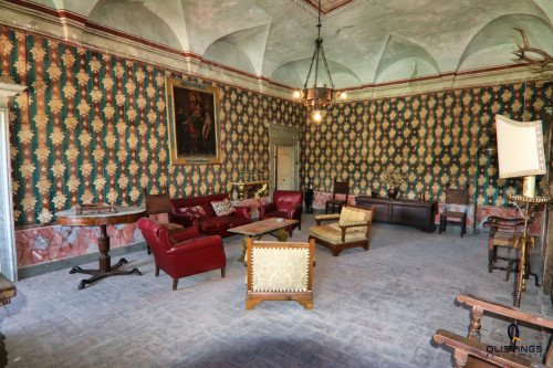 Qlistings Arrone, aristocratic charm amid painted vaults, arches and history image 4